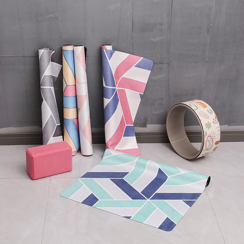 Natural Rubber Yoga Mat Suede Surface – Standard Rectangle Travel